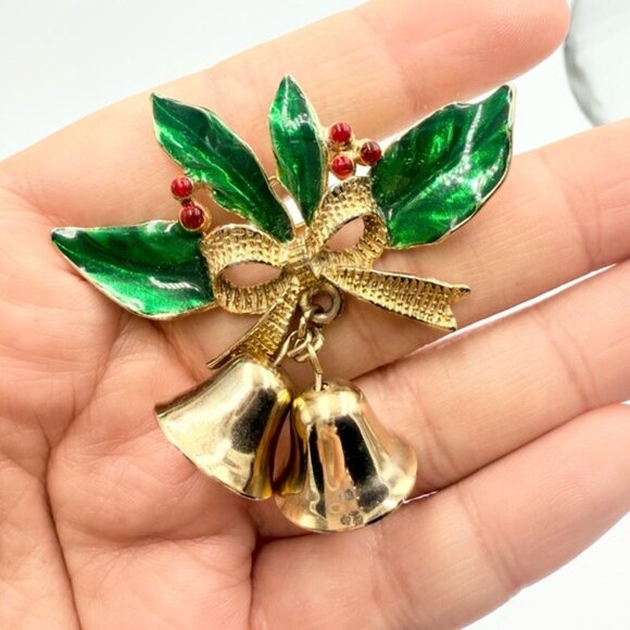 Vintage 9 Christmas Brooch Pin assortment Christmas Tree, Bells Candycane Lots - Picture 7 of 11